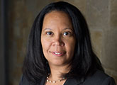Sheilah Shaw Horton，学生院长